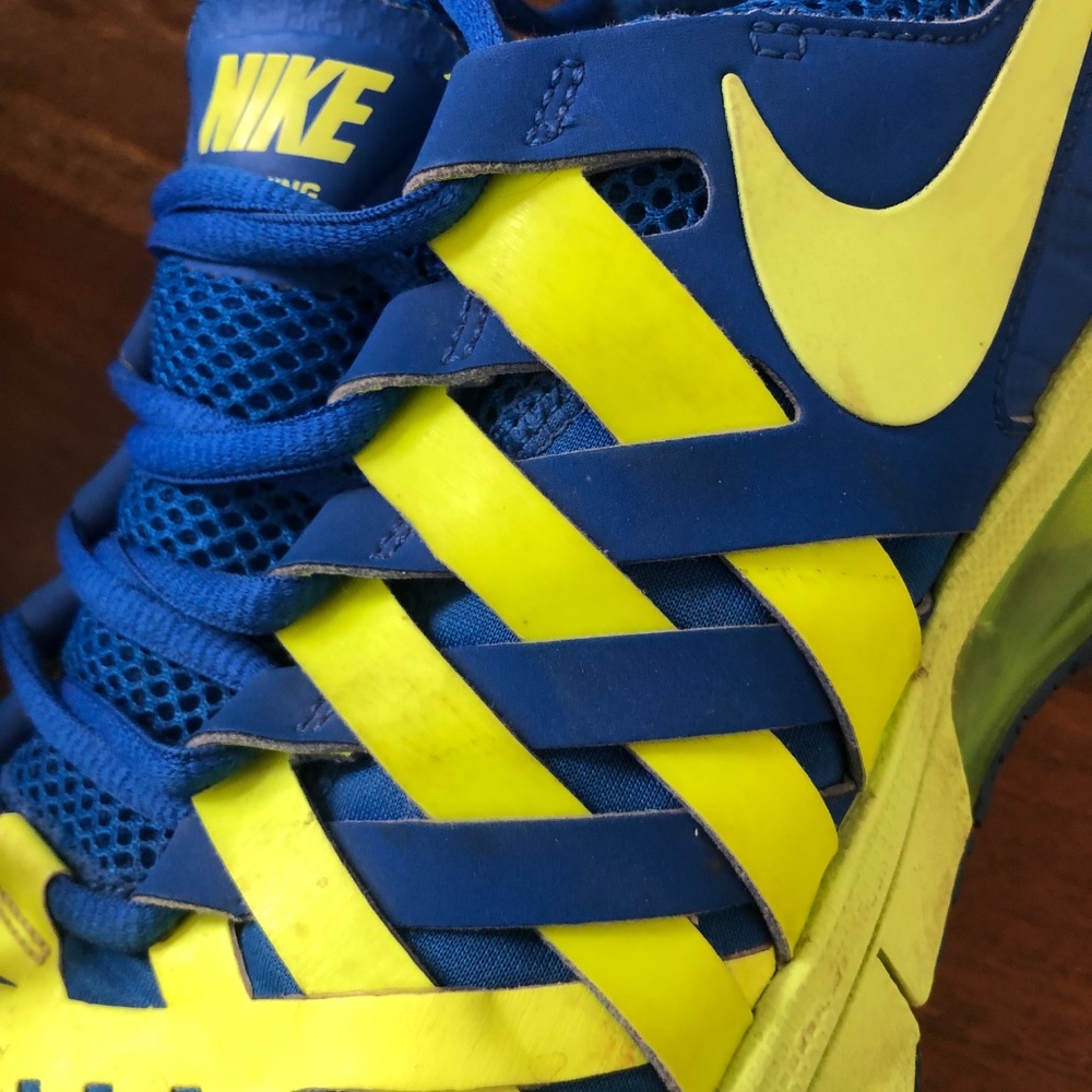Nike Mens' 9 tennis shoes - Picture 3 of 14